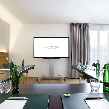 Hotel Botanique 4*