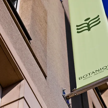 Botanique Szálloda 4*