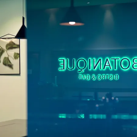 Botanique Ξενοδοχείο